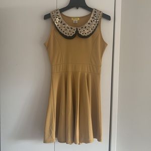 ModCloth Peter Pan Collar Dress - Women’s M